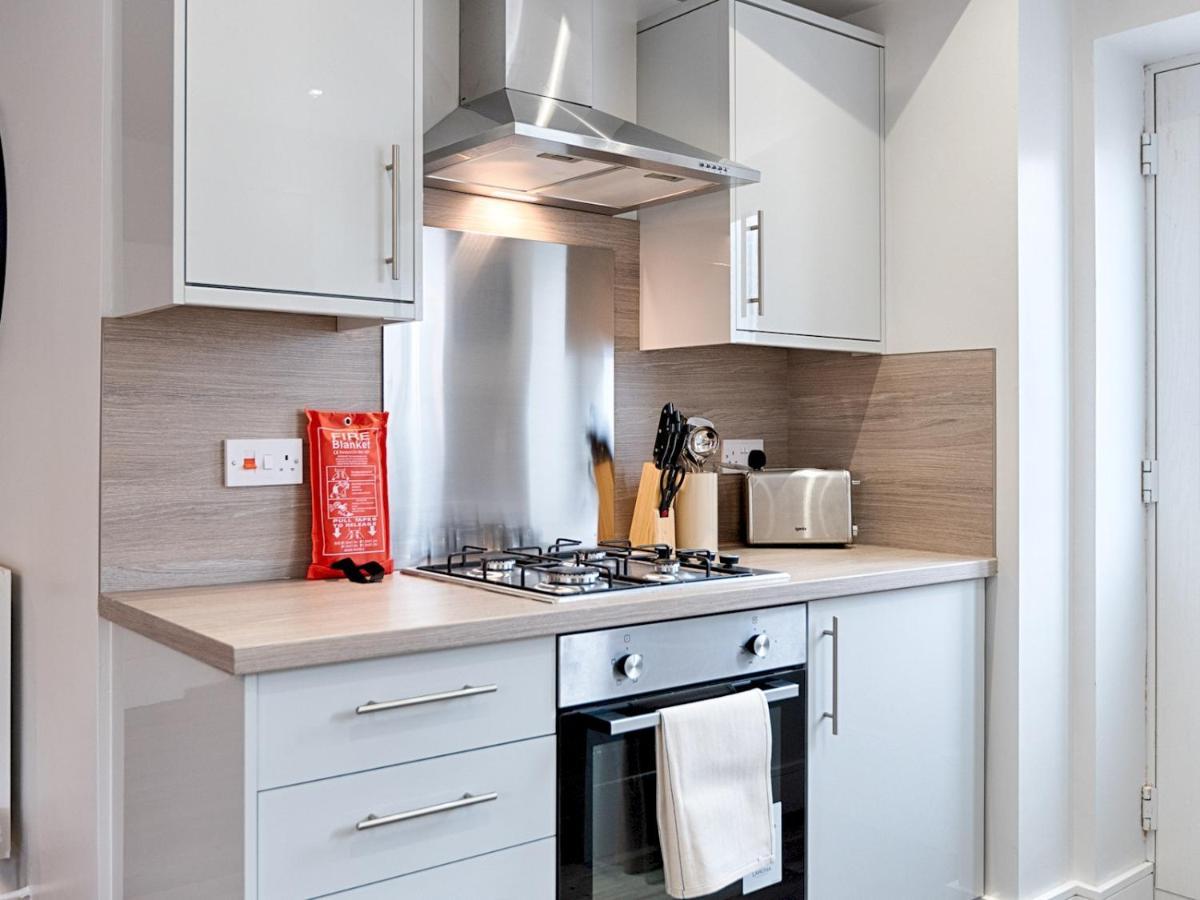 Pass The Keys Luxury Bright Spacious Family Home - Near Beaches Swansea Exterior photo
